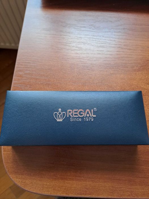 Ручки подарочные "Regal Since 1979" в футляре (НОВОЕ)