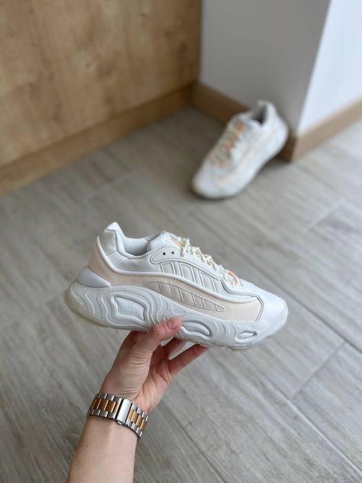 Adidas Oznova