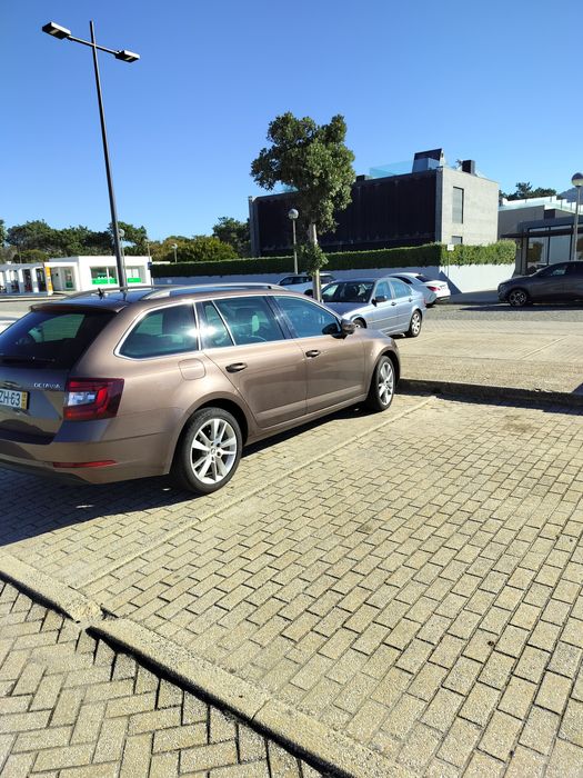 Carrinha Skoda style impecável 2019