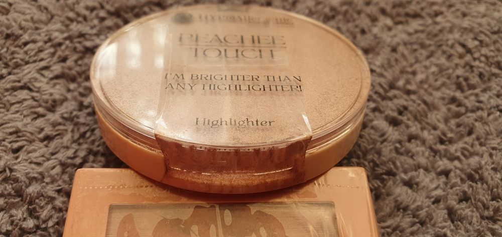Zestaw róż rozświetlacz bronzer