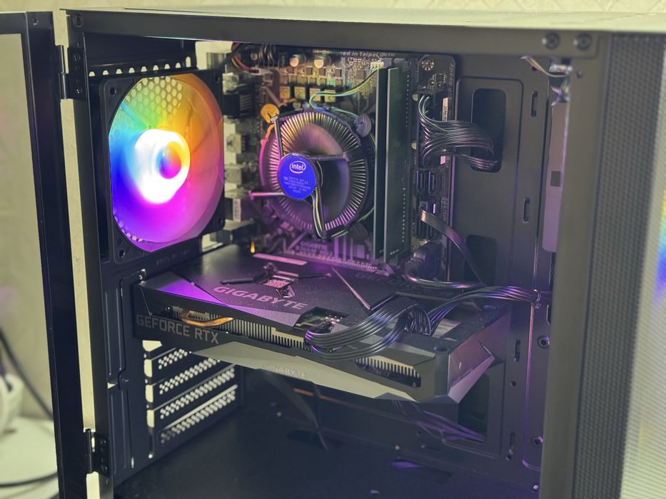 Komputer Gamingowy i5 [6 rdzeni) | RTX 3050 8GB | 16GB RAM |  SSD | Win11 | Nowa Obudowa RGB