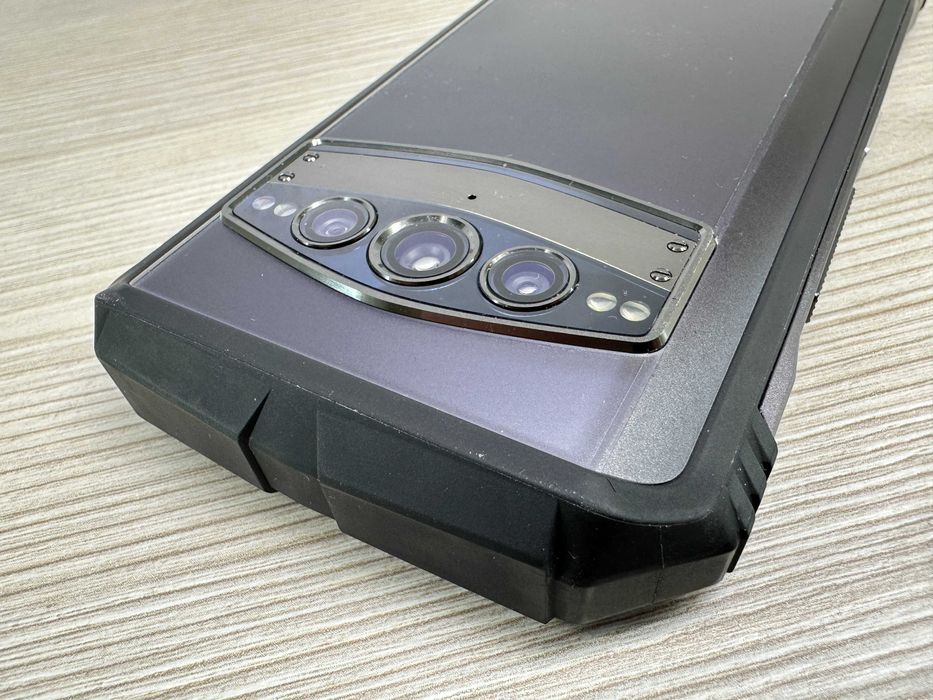 Smartfon DOOGEE V30T 12 GB / 256 GB 4G (LTE)