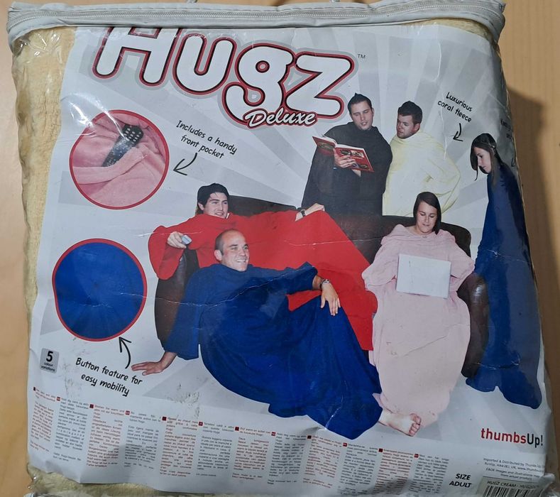 Manta com mangas e capucho