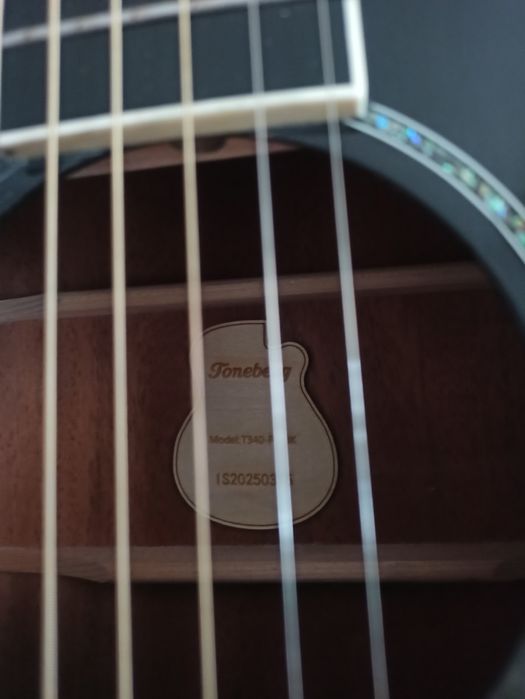Акустична гітара Toneberg