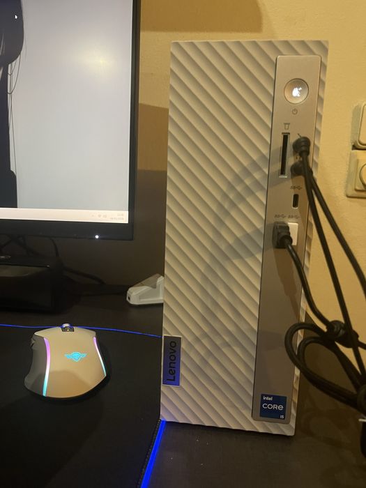 Vendo desktop lenovo ideacentre 3