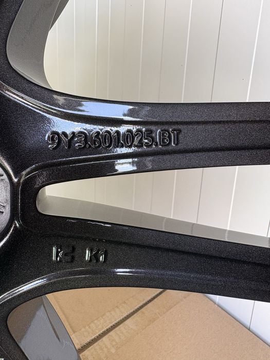 Alufelgi Porsche Cayene 21” OE nowe 2025