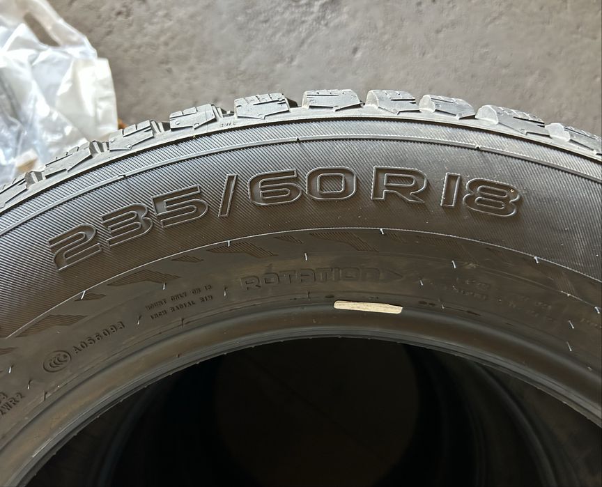 235 60 R18 107Т Nokian Hakkapeliitta 9 шип