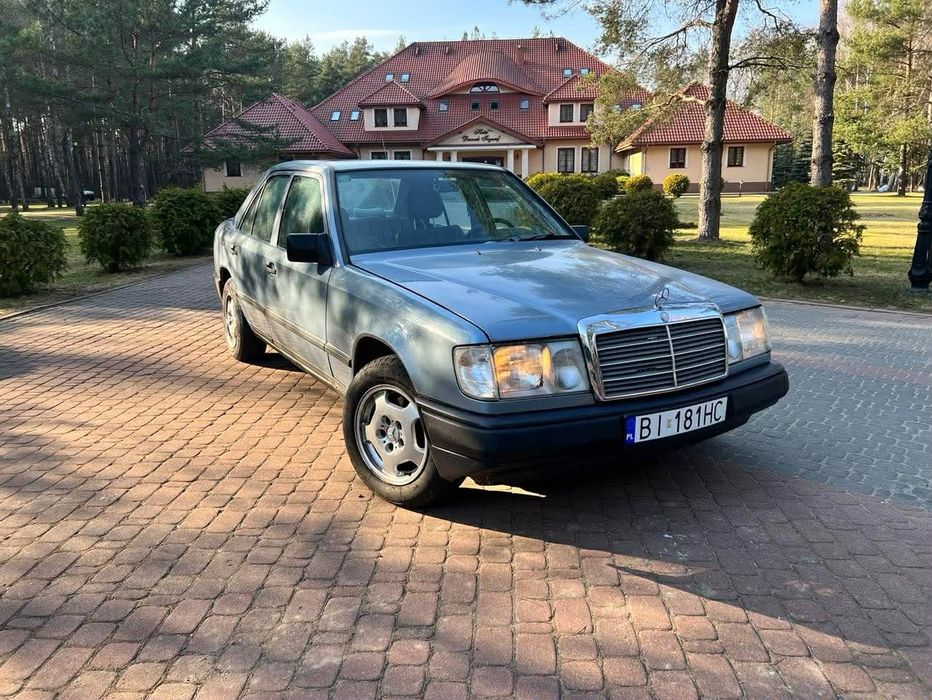 Mercedes-Benz W124