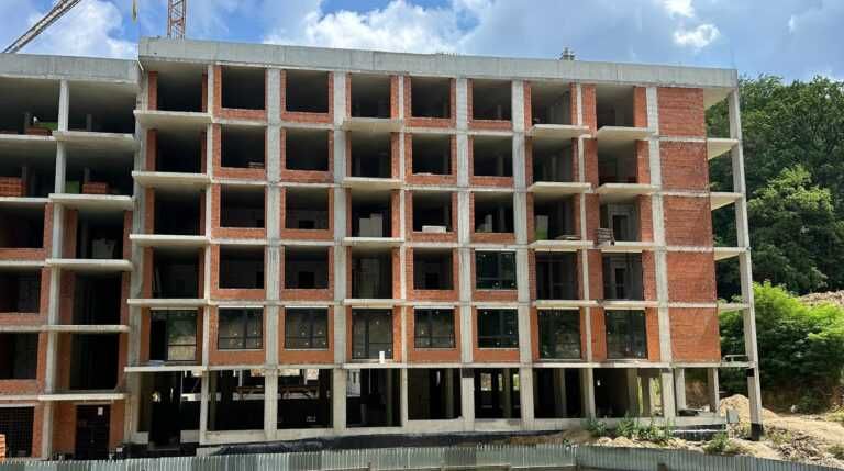 Продаж 1-кімнатних квартир в ЖК Грінвуд 2 (Брюховичі), без комісії(нові секції)