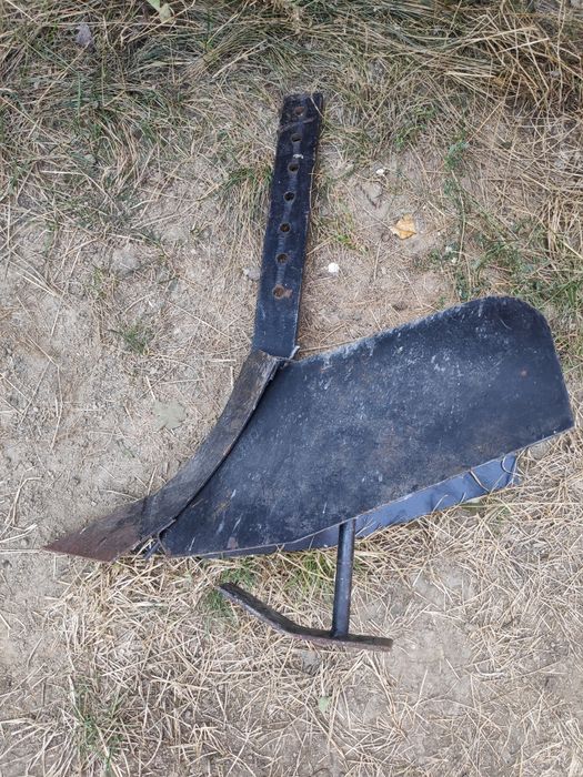 Плуг до мотоблока