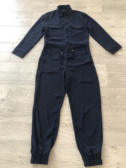 Продам комбинезон в хорошем состоянии