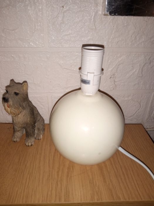 Ceramiczna lampka nocna biurkowa bez abażuru kula