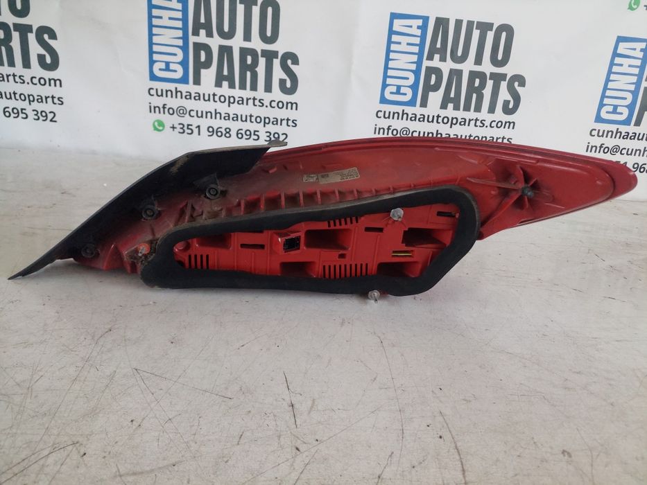 Farolim Traseiro Direito LED Mercedes CLA (W117 / C117) Original