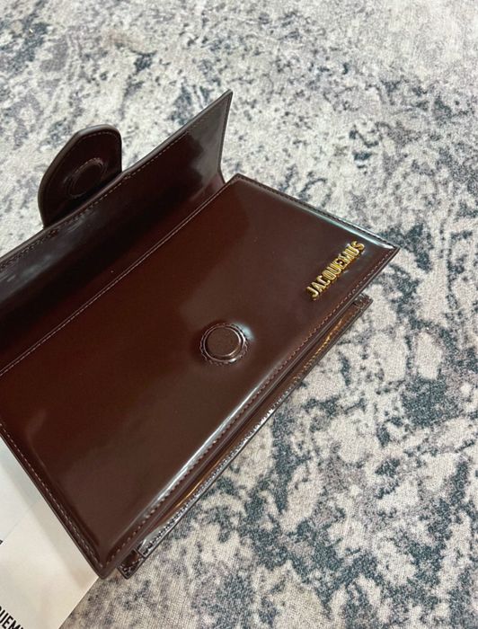 Skórzana torebka w brązowym kolorze