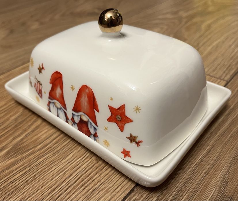 Świąteczna porcelanowa maselniczka Smukee 15,5 x 11 cm
