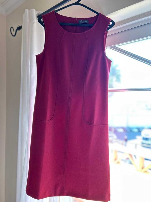 Vestido Weinberg bordô novo