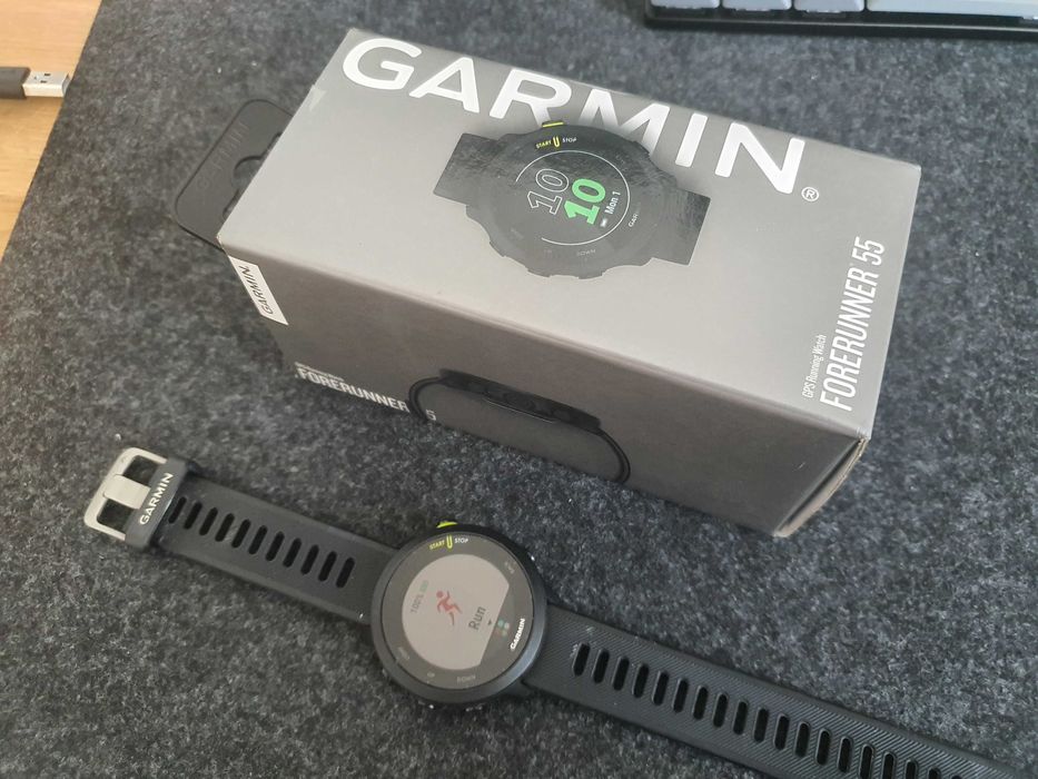 Smartwatch Garmin Forerunner 55 czarny