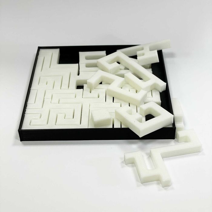 "Частинковий Квадрат"