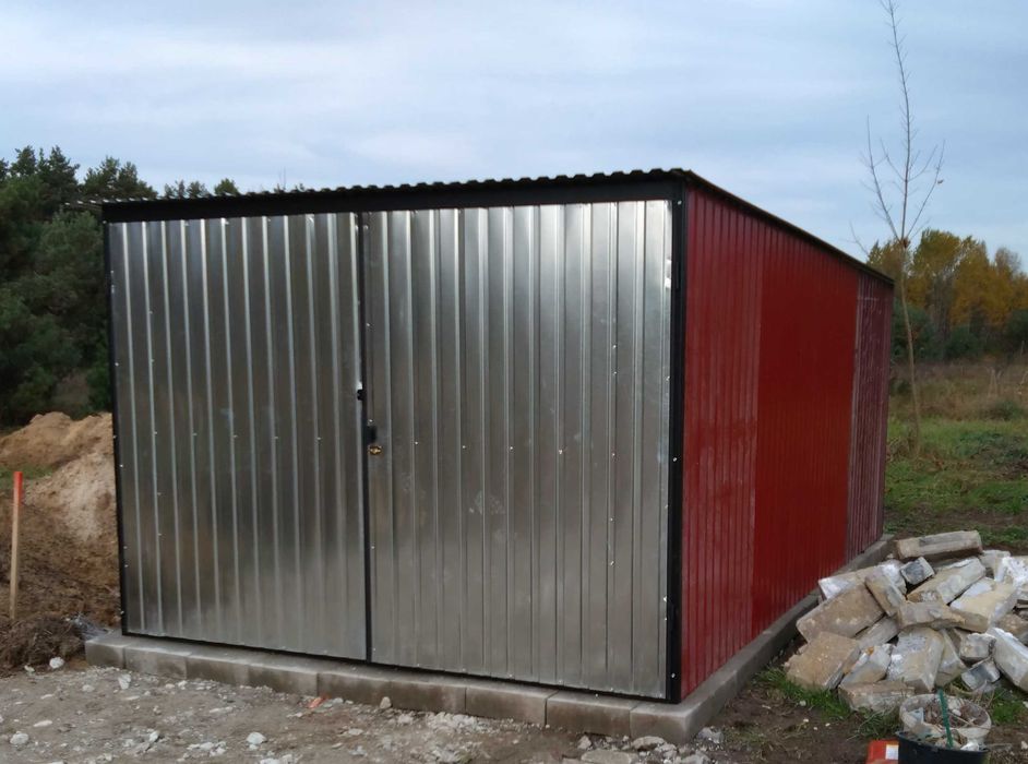Garaż blaszak na budowę Wzmocniony garaż budowlany 3x5m