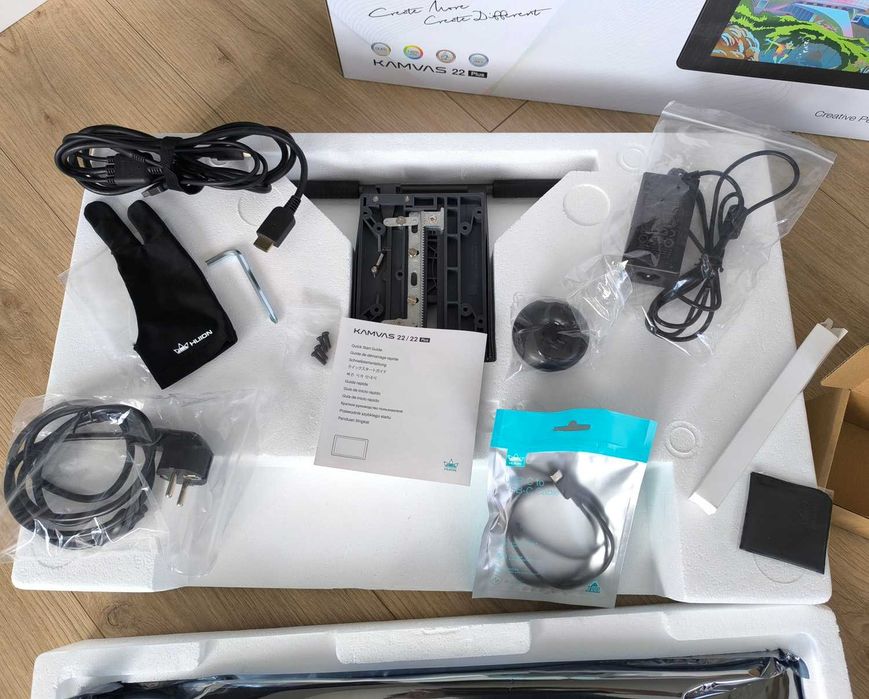 Tablet graficzny KAMVAS 22 PLUS