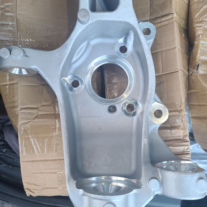 1188316-00 1188311-00 MY цапфа передняя правая левая