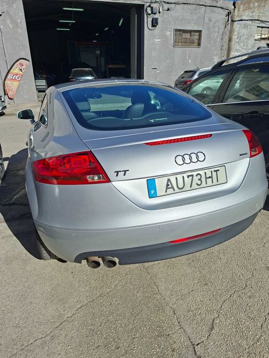Audi TT Coupé 2.0 TDI — photo 2