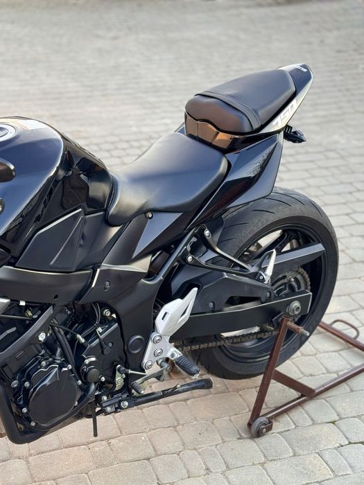 Suzuki GSR 750     АВS