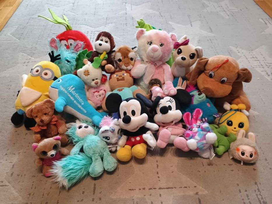 Pluszaki, przytulaki, zabawki komplet ok. 30 szt Myszka Miki, Minionki