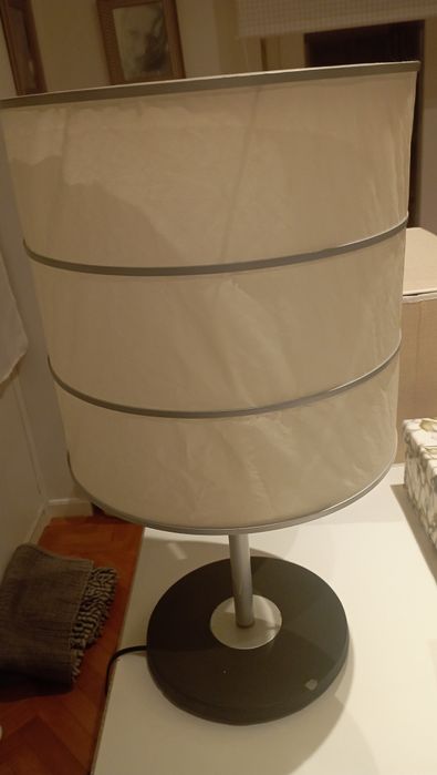 Par de ccandeeiros de mesa ,com regulador de luz