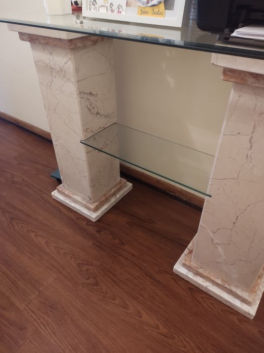 Consola, hall de entrada