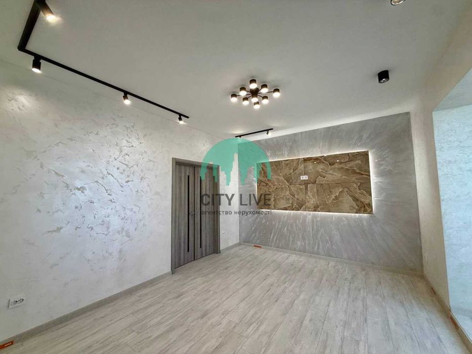 Продаж дворівневої 4-кімнатної квартири на Пасічній. Переуступка (38)