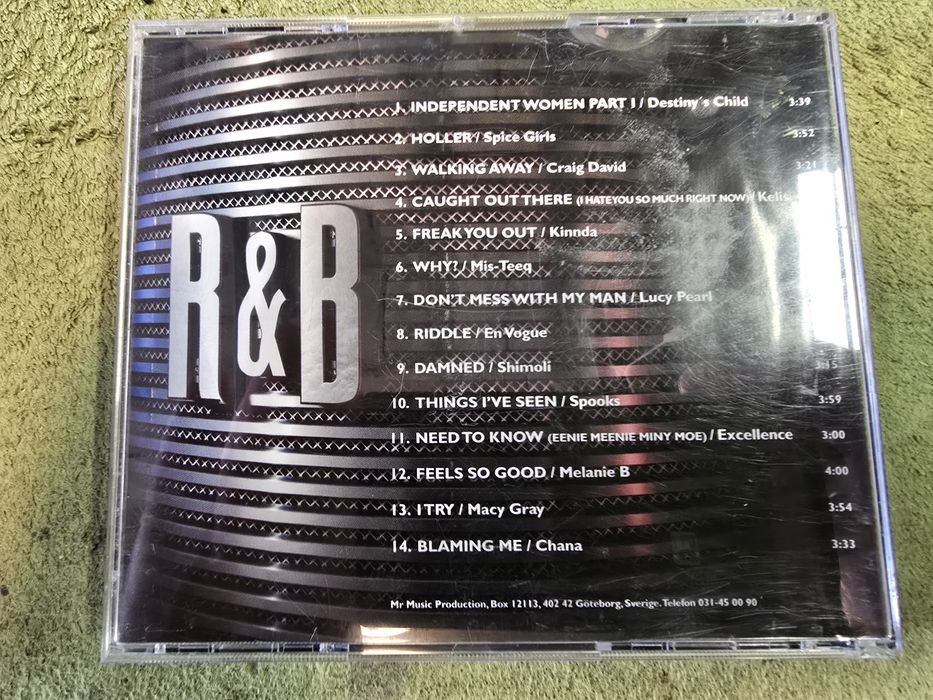 Zestaw 6 płyt CD różni wykonawcy.