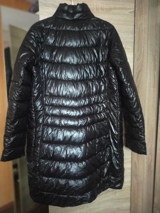 Lekka, połyskująca kurtka damska rozm.38/40
