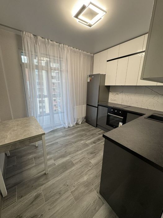 Сдам Новую квартиру с Евроремонтом на Днепродороге /Марсельская