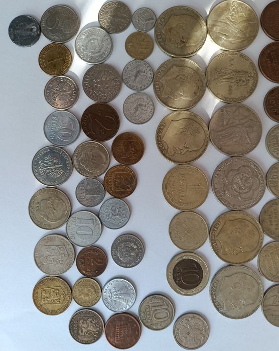Продам колекцію монет та купюр  різних років