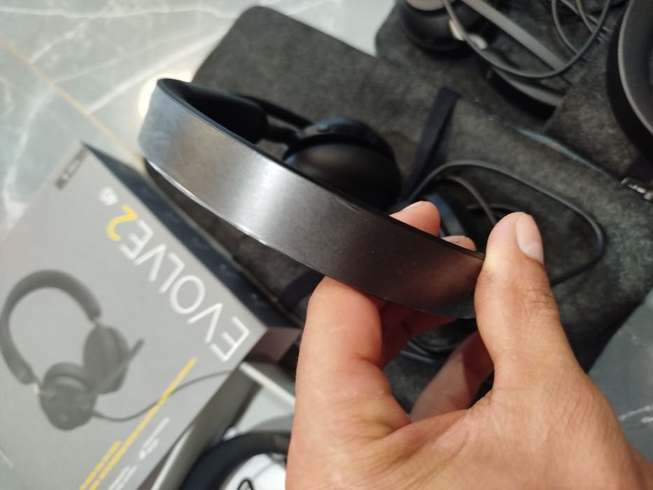Продам usb гарнітуру Jabra Evolve2 40