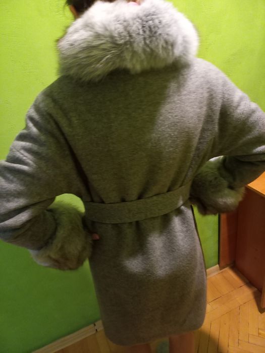 Продам пальто весна-осінь