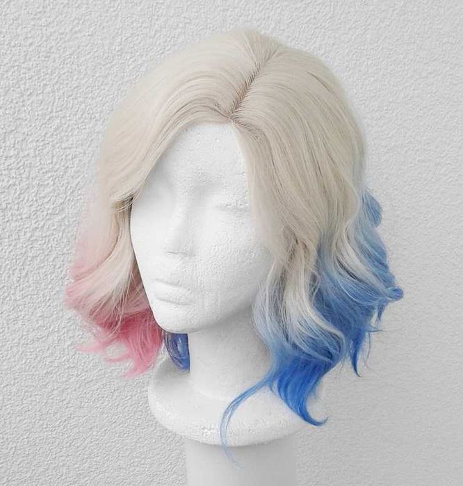 Blond peruka z przedziałkiem Enid Sinclair Wednesday Harley Quinn wig