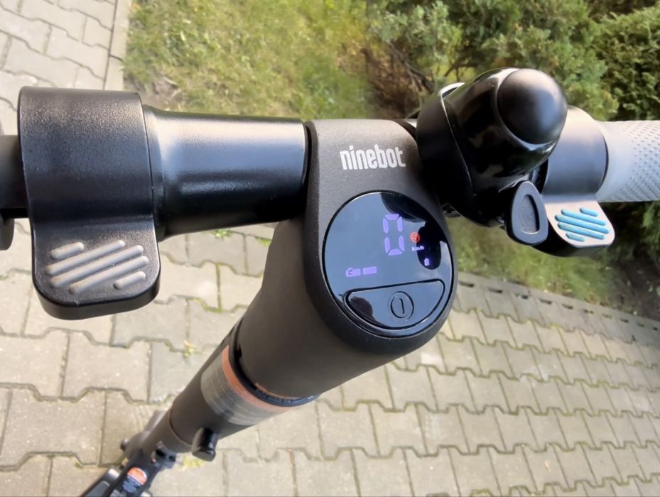 Hulajnoga elektryczna Segway Ninebot KickScooter ES2
