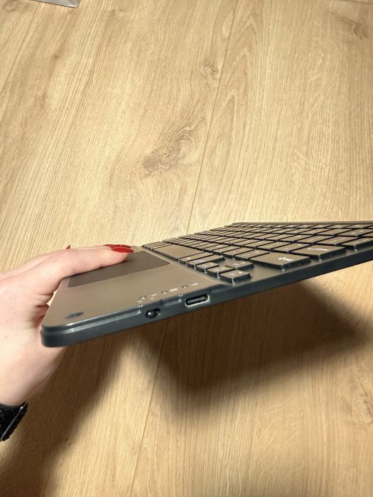 Akcesoria do ipada 10 generacji etui case klawiatura
