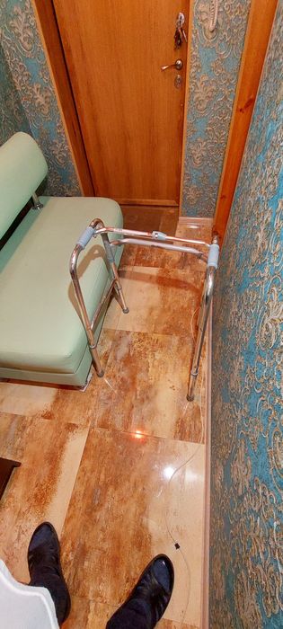 Ходунки для инвалида