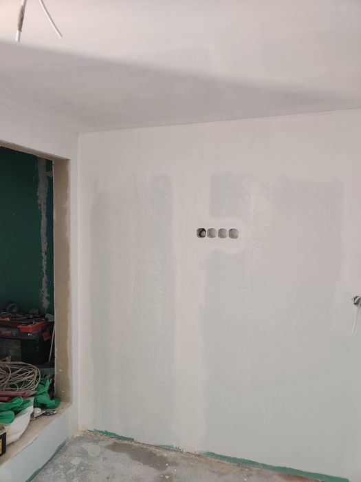 Pinturas | Remodelações | Pladur | Canalização | Eletricidade