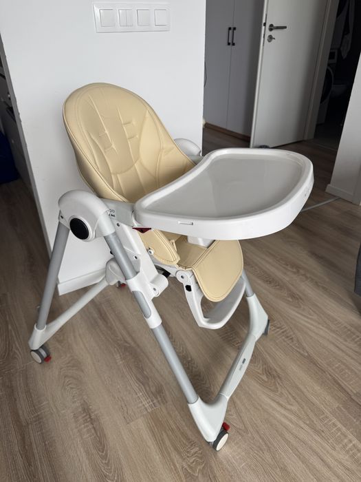 Стільчик для годування peg-perego