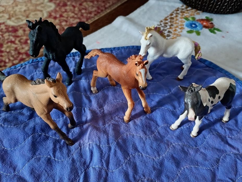 Schleich źrebaki