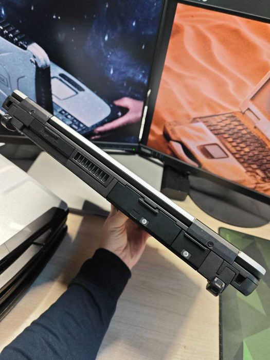 Захищений Panasonic Toughbook CF-54 /RAM 8gb/SSD 512gb/ є кількість