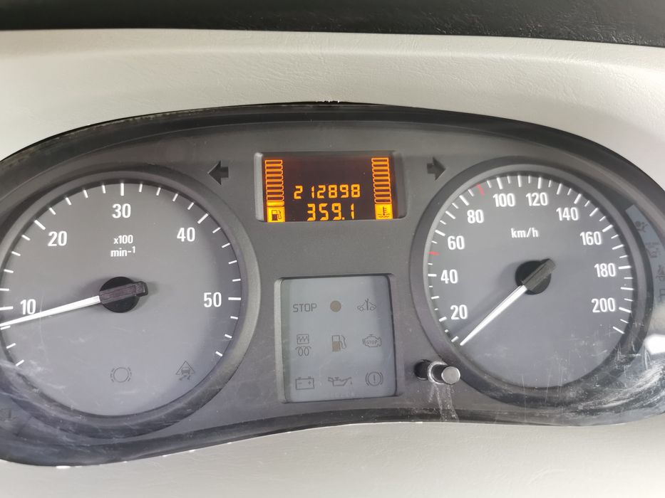 Opel vivaro 2.0 diesel