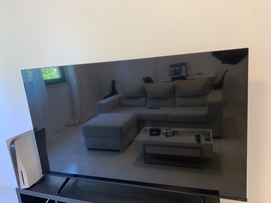 Tv e PlayStation 5 a venda por 700€ com fatura