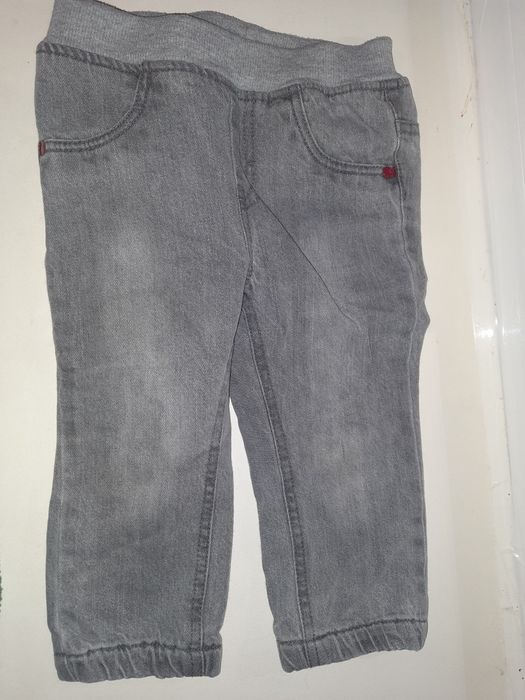 Джинси сірого кольору