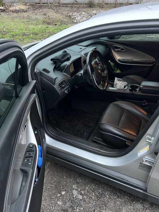 Chevrolet volt hybrid