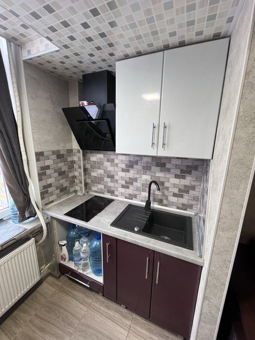 Продам дворівневу квартиру-гостинку